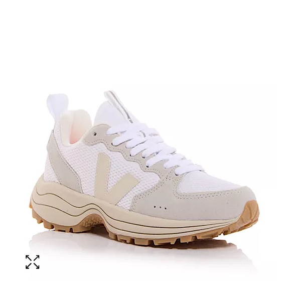 VEJA Women's Venturi Low Top Sneakers - Picture 1 of 13